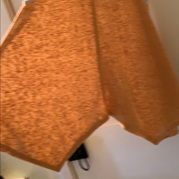 Asymmetrical design top - Picture 4 of 4